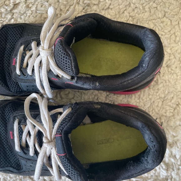 ☀️Under Armour Sneakers 👟- Size 8.5 - Picture 4 of 6